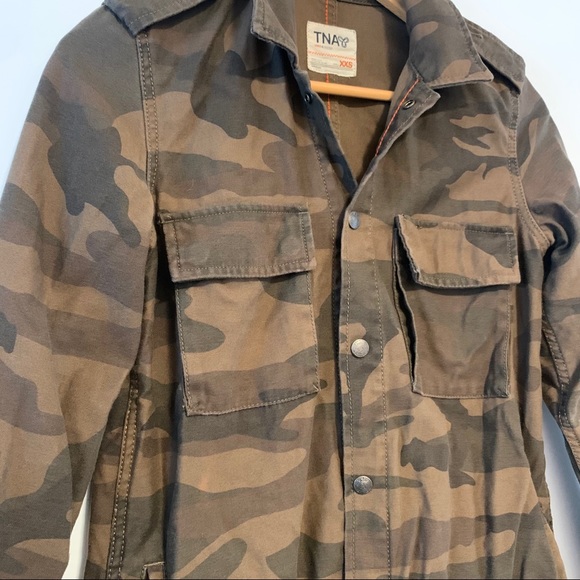 TNA | Camo Cargo Jacket - Picture 5 of 8